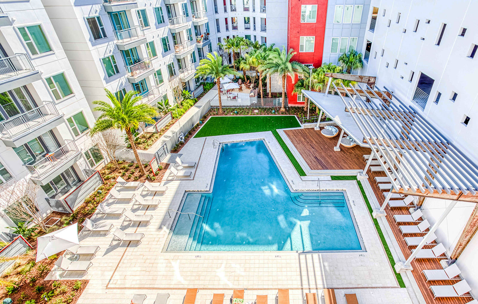 The Parker at Maitland Station Apartments pool photo - Maitland, FL